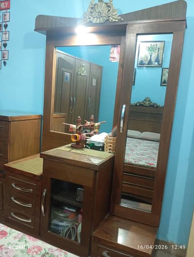 dressing table and side tables