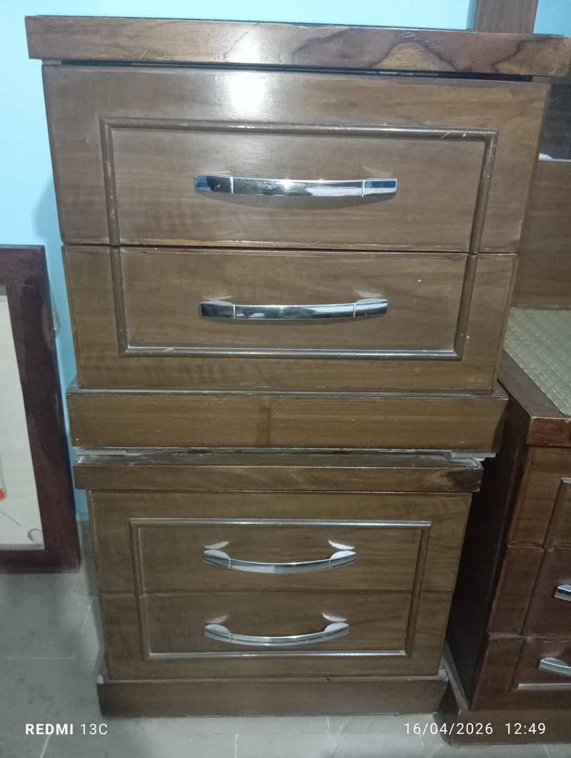 dressing table and side tables 1