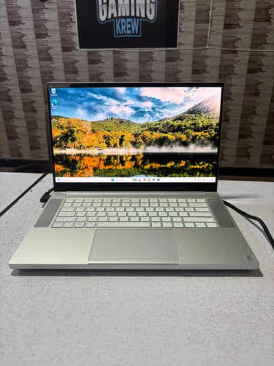 RAZER Blade 15 White Edition | 4K OLED Display | Full Metal Body