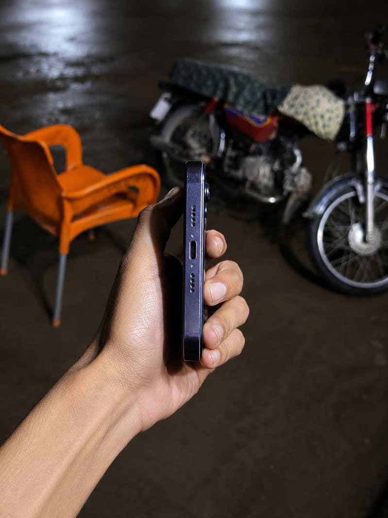 Apple iPhone 14 Pro 4