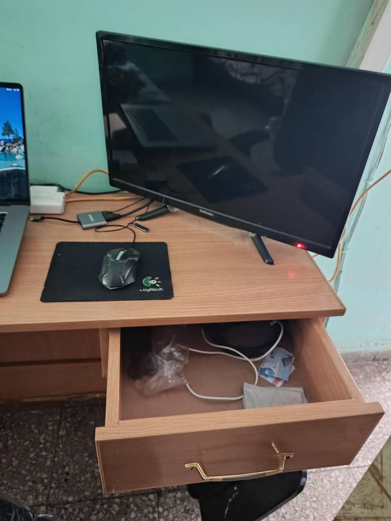 Computer Table Best 3