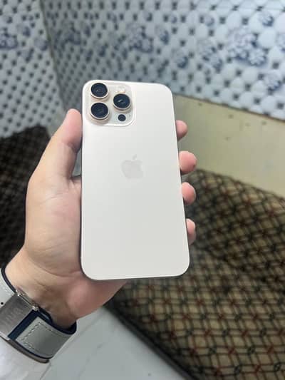Apple iPhone 16 Pro Max