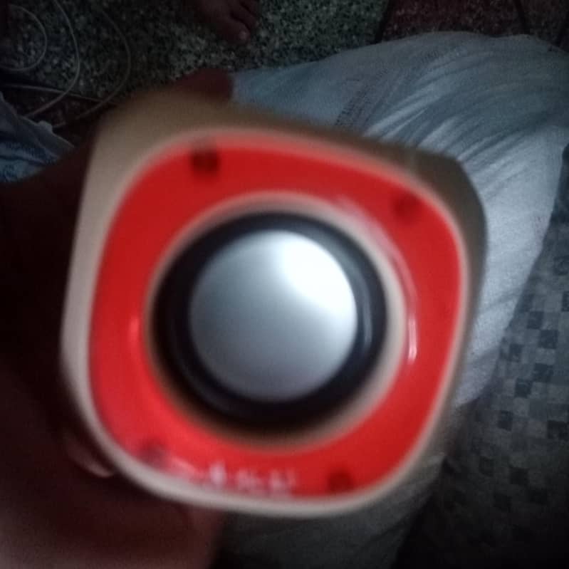speaker computer attachment 0