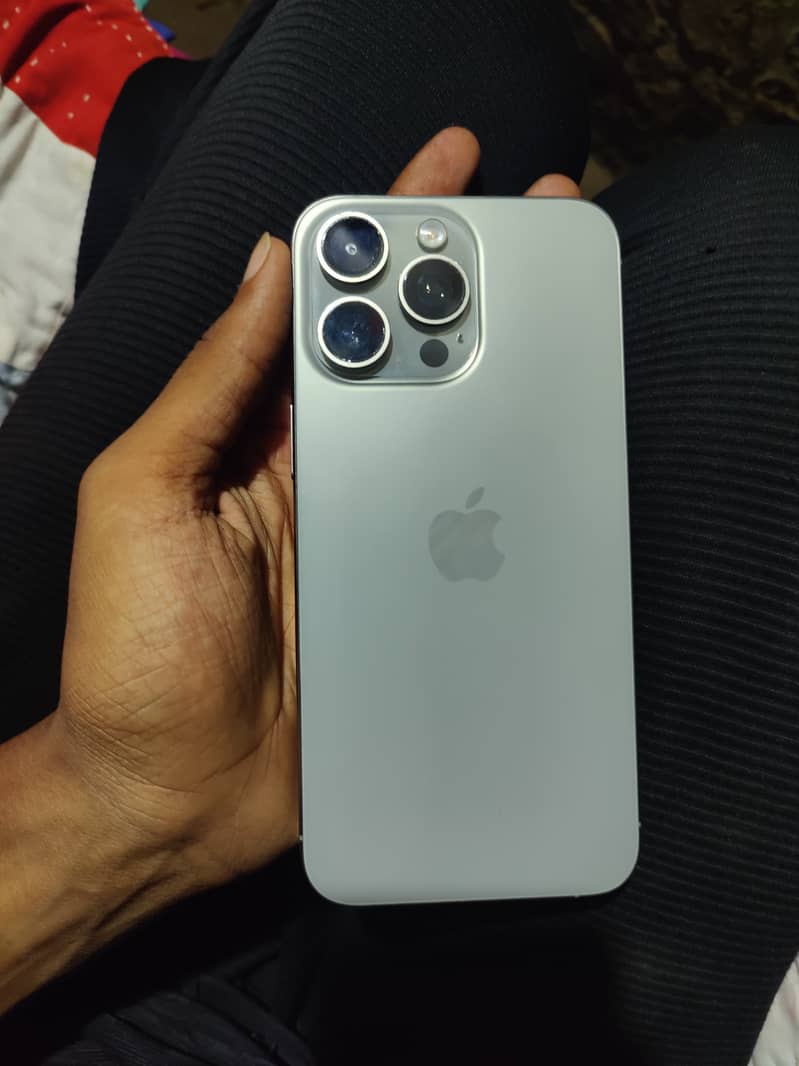 Apple 4
