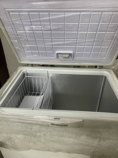 Brand new waves refrigerator
