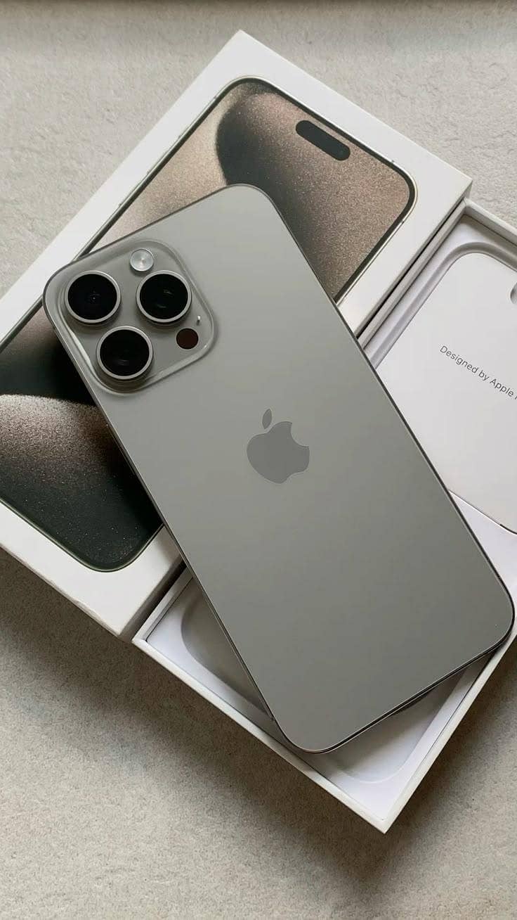 Apple iPhone 15 Pro Max 2