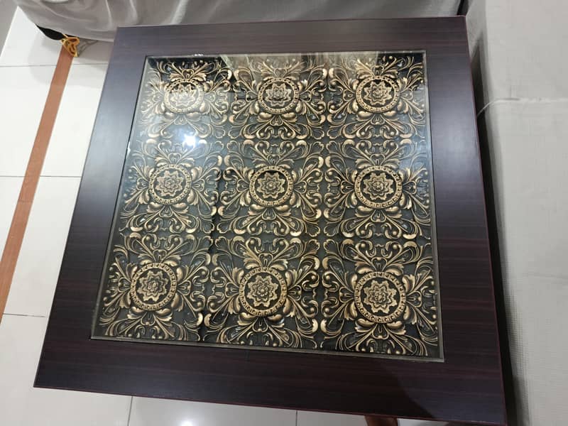centre Table in good condition 1