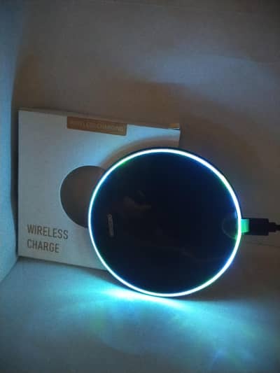 Wireless Charger LED Light | Qi Fast Charging Pad