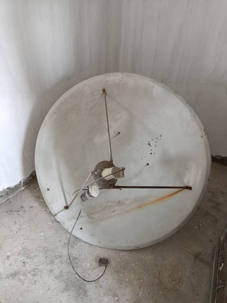 Dish antenna 4