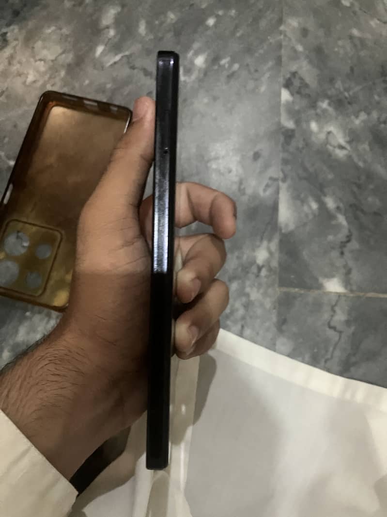 Infinix Note 30 5