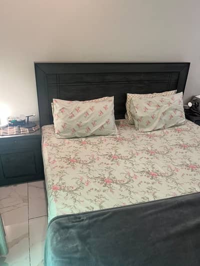 Used bed and dresser and side tables