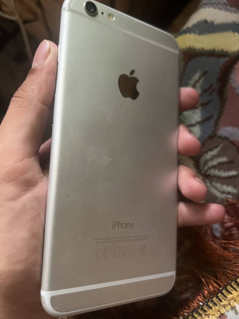 Apple iPhone 6S Plus 1