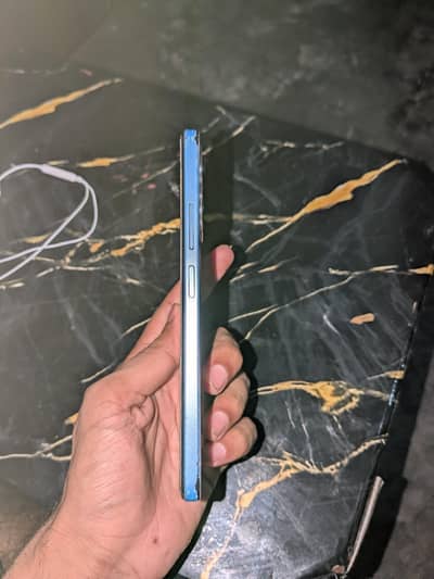 redmi note 12.8/128.  condition  8/10. with box and charger