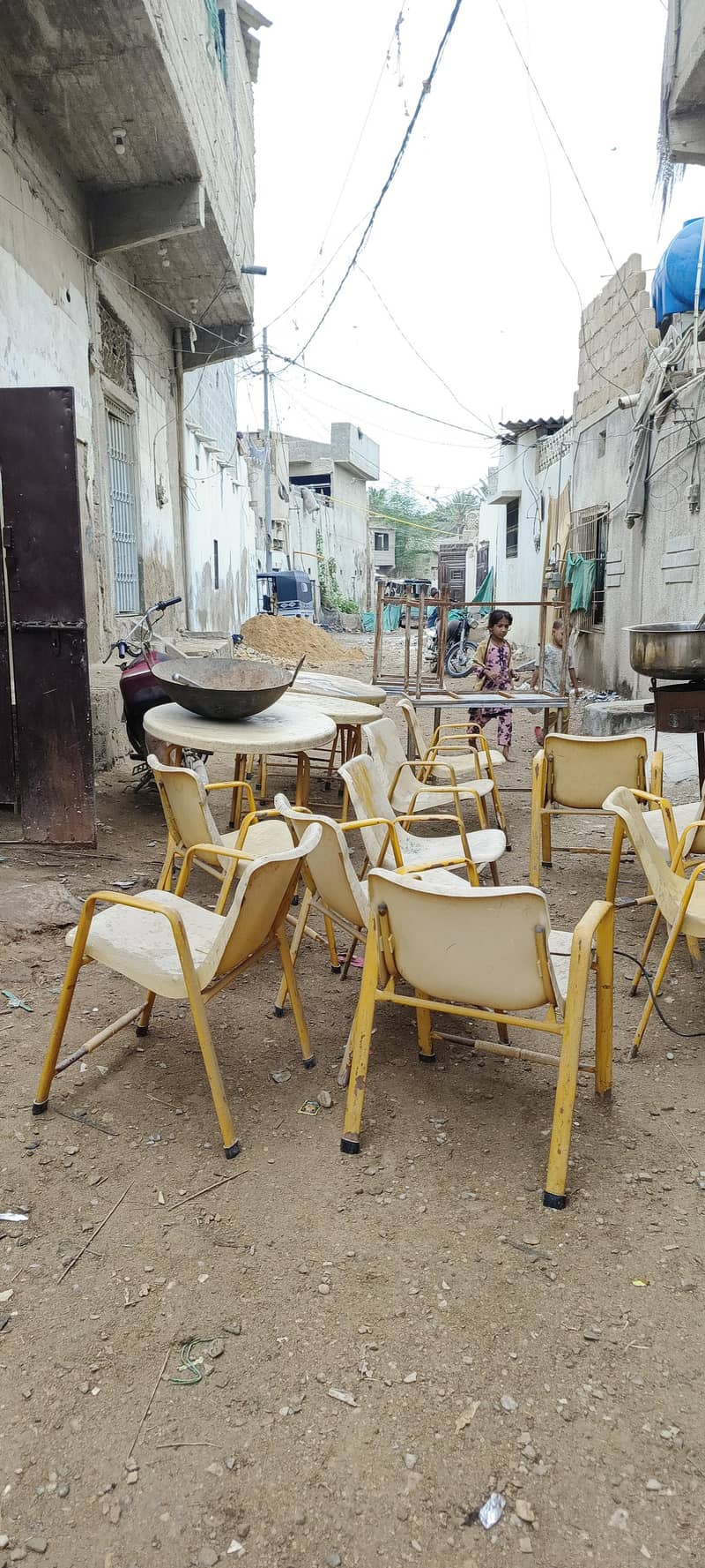 ہوٹل / ریسٹورنٹ کا مکمل سامان فروخت کے لیے دستیاب 0