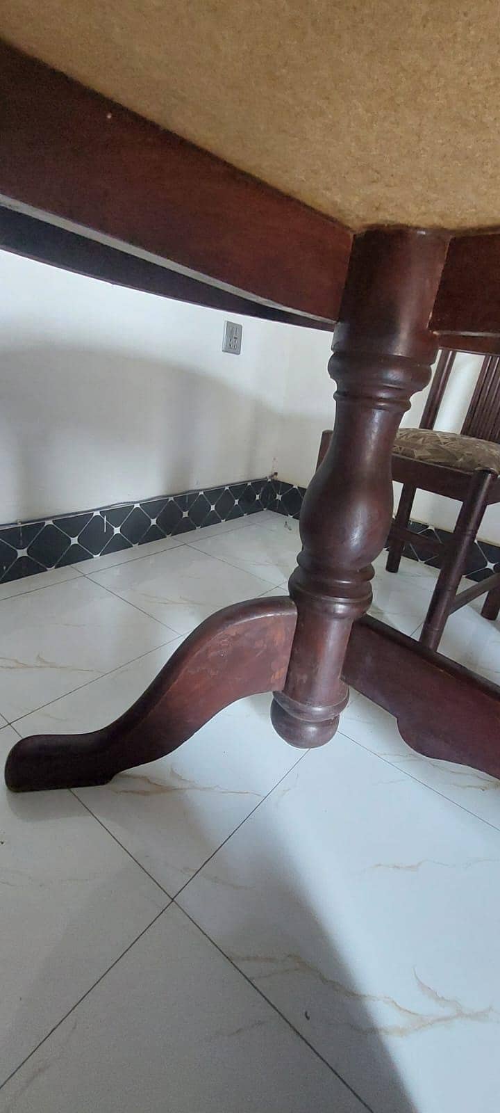 Dining Table and Chairs 4