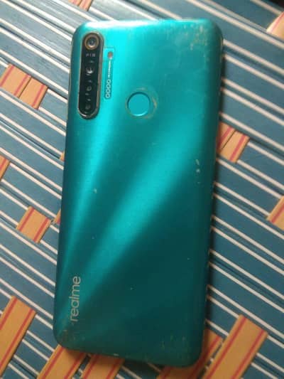 Realme 5i 4 Gb 64 Gb with box only