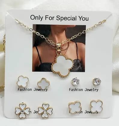Four Leaf Clover Necklace with 4 Earrings Tops – Titanium Steel Clavi