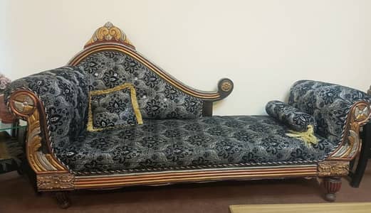 Couch (Dewaan)
