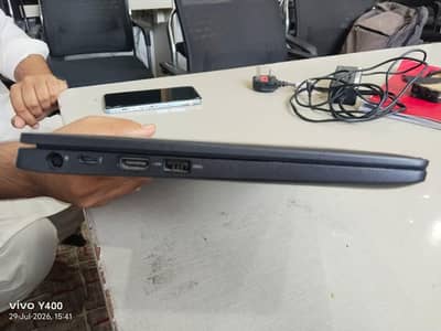 laptop Dell 5300