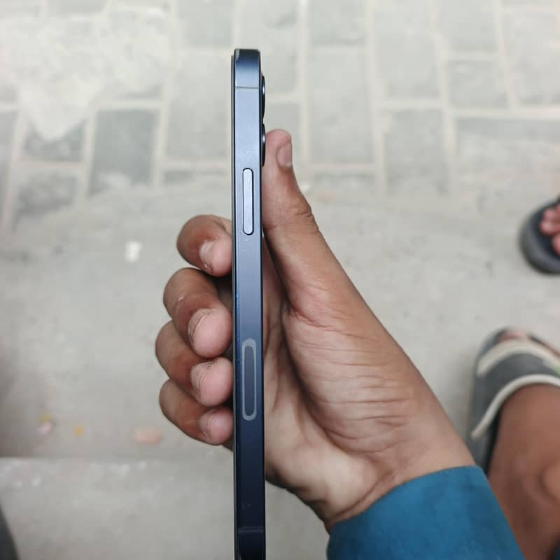 Iphone 12 2