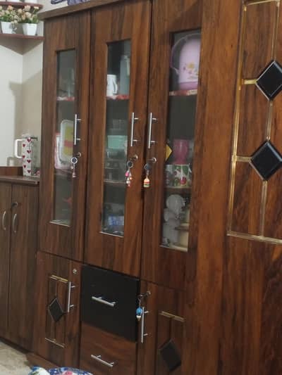 -Door Wooden Crockery Cabinet / Showcase for Sale