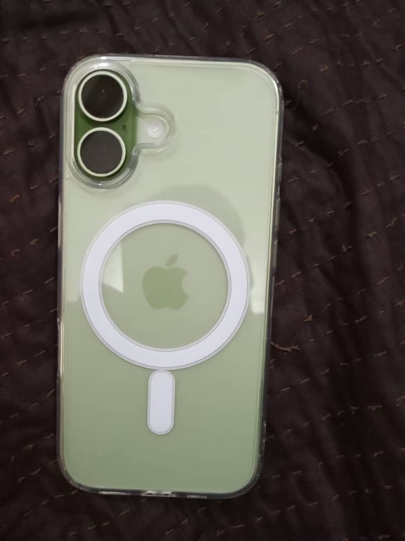 Apple iPhone 17 7