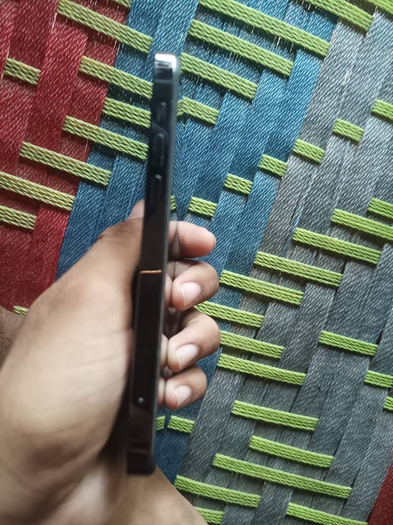 Apple iPhone 12 Pro 4