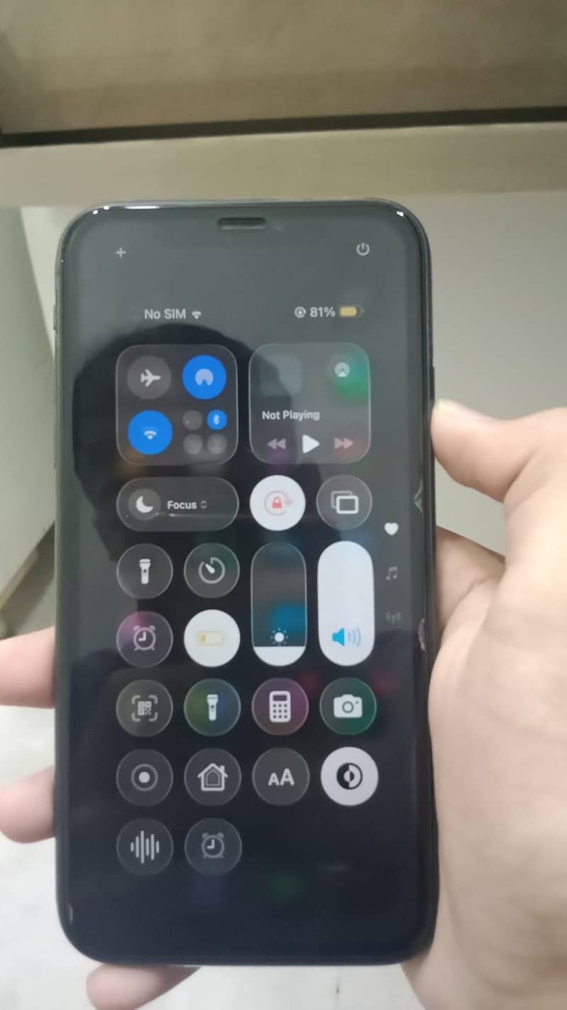 Apple iPhone 11 0