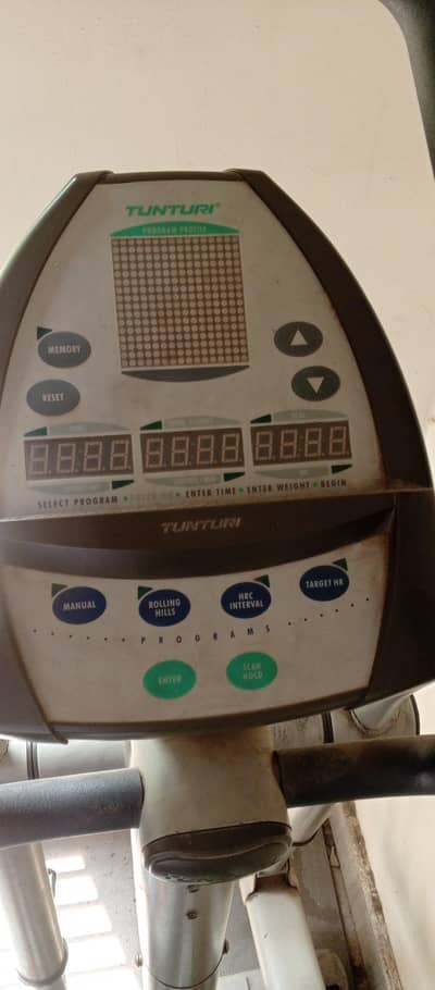 Tunturi Elliptical Cross Trainer – Good Condition