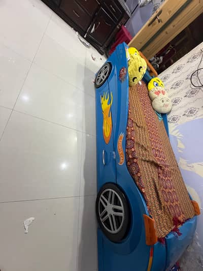 Car bed 100% wooden with big draw inside