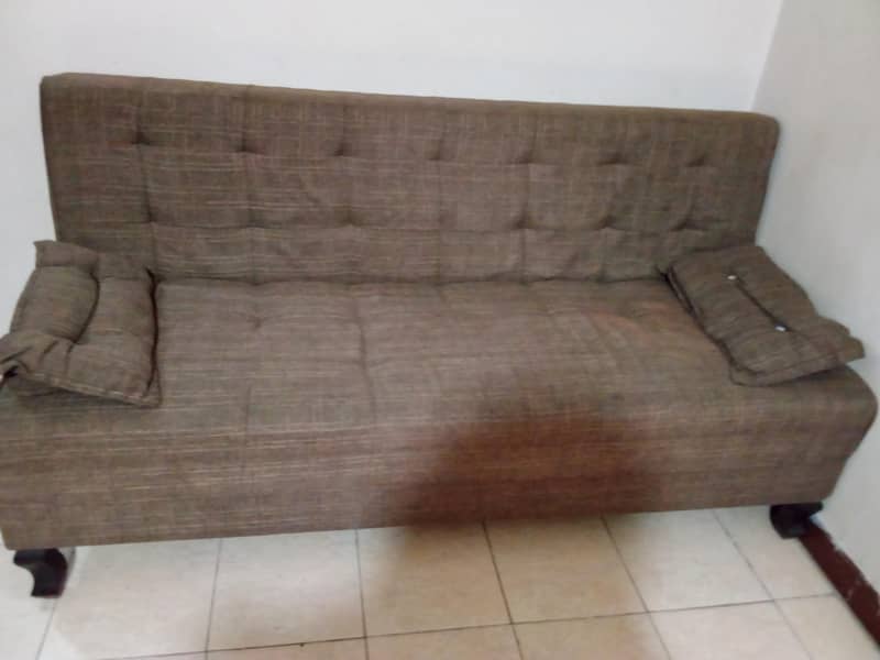 Sofa come bed 1