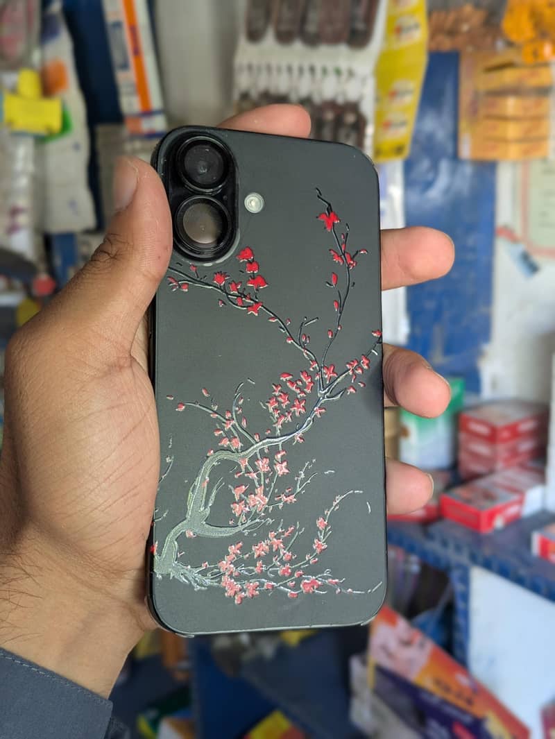 Apple iPhone 16 2