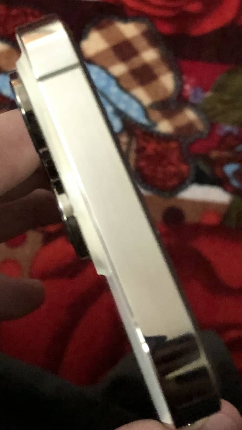 Apple iPhone 14 Pro 0