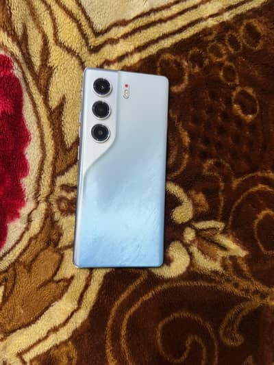 Tecno CAMON 40 Pro for sell