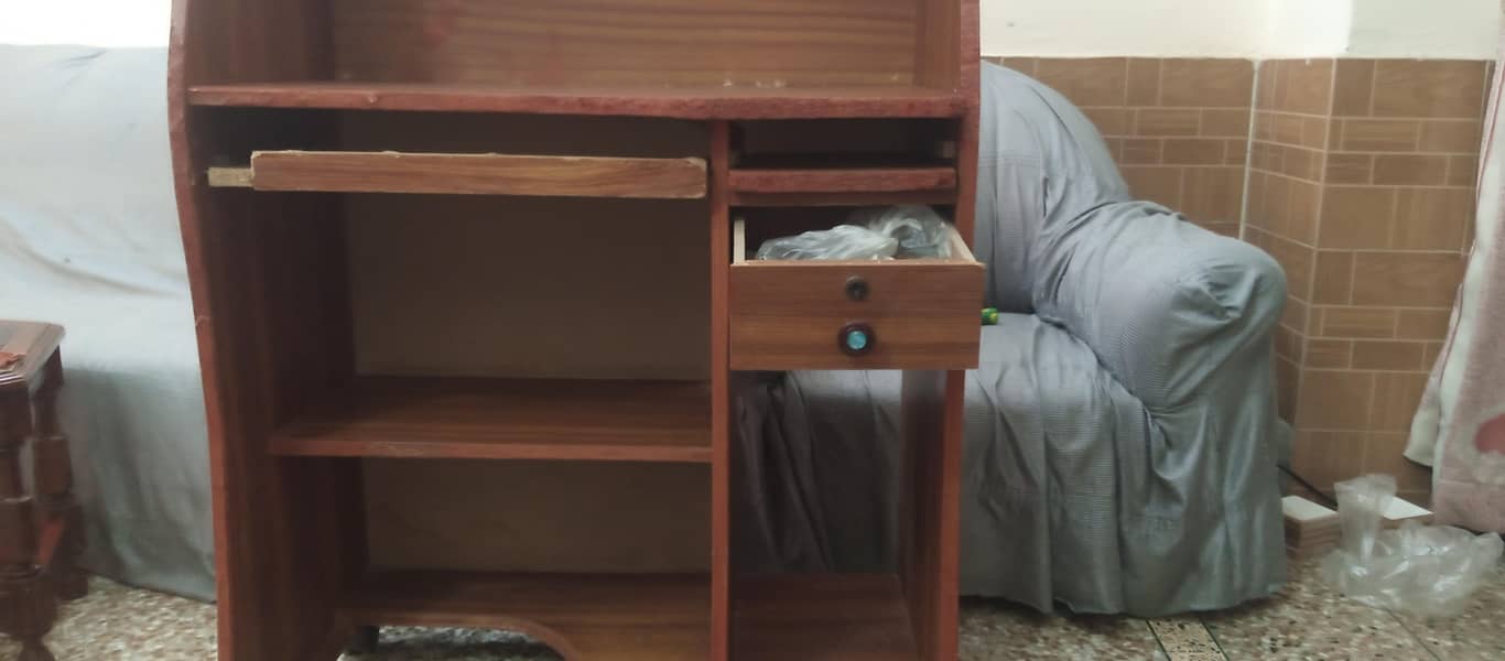 Solid Wooden Study Desk | Computer Table | Good Condition 4