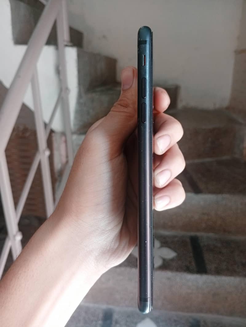 Apple iPhone 7 Plus 2