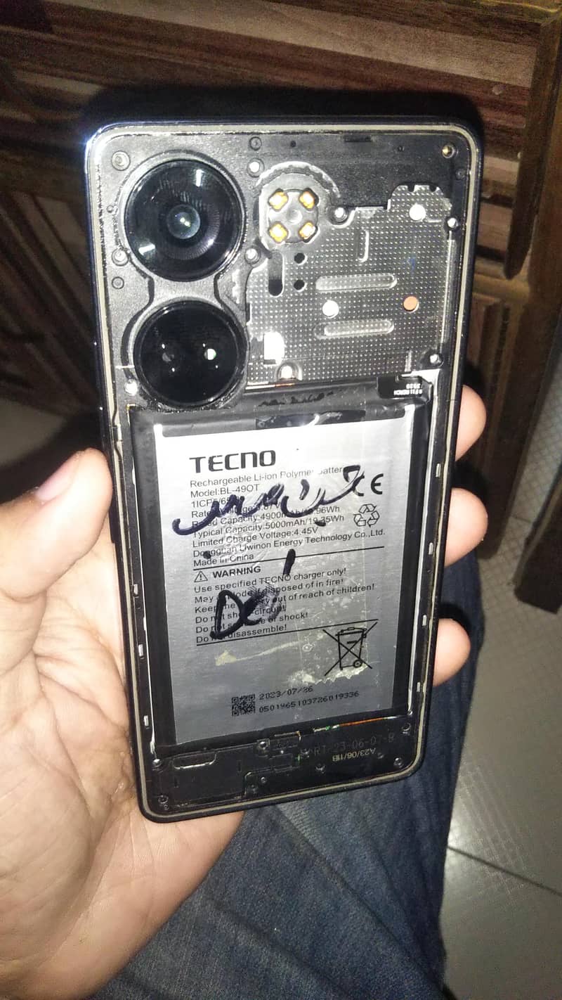 Tecno CAMON 20 2