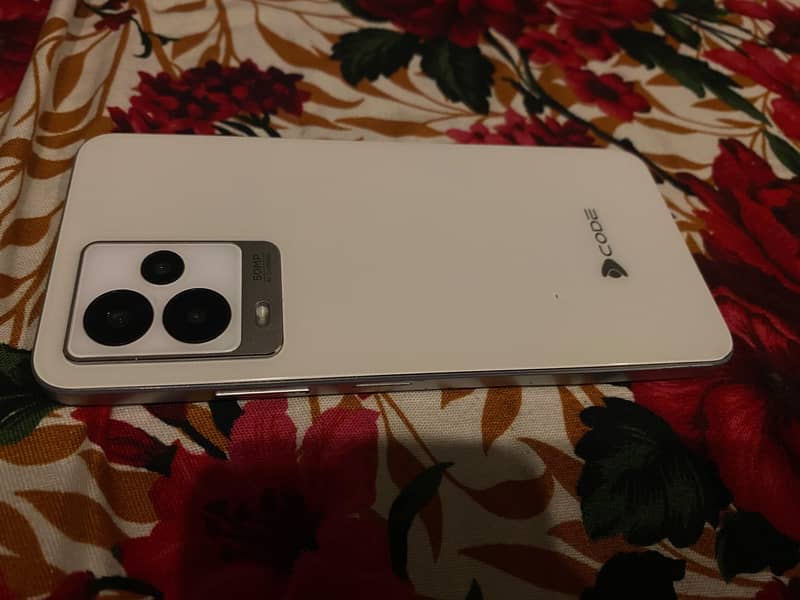 Dcode Bold 3 Pro AMOLED display 0