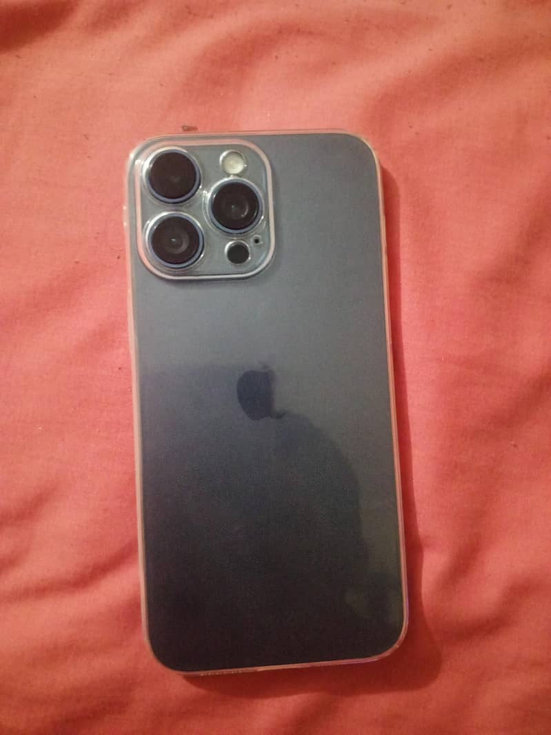 Apple iPhone 15 Pro Max 0