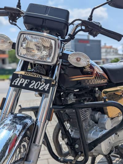 Honda CG 125 special gold edition model 2024.