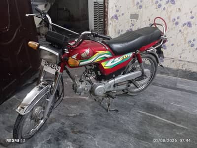 Honda CD 70 2023