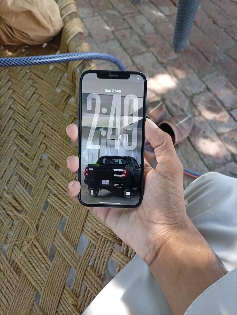 Apple iPhone 12 2