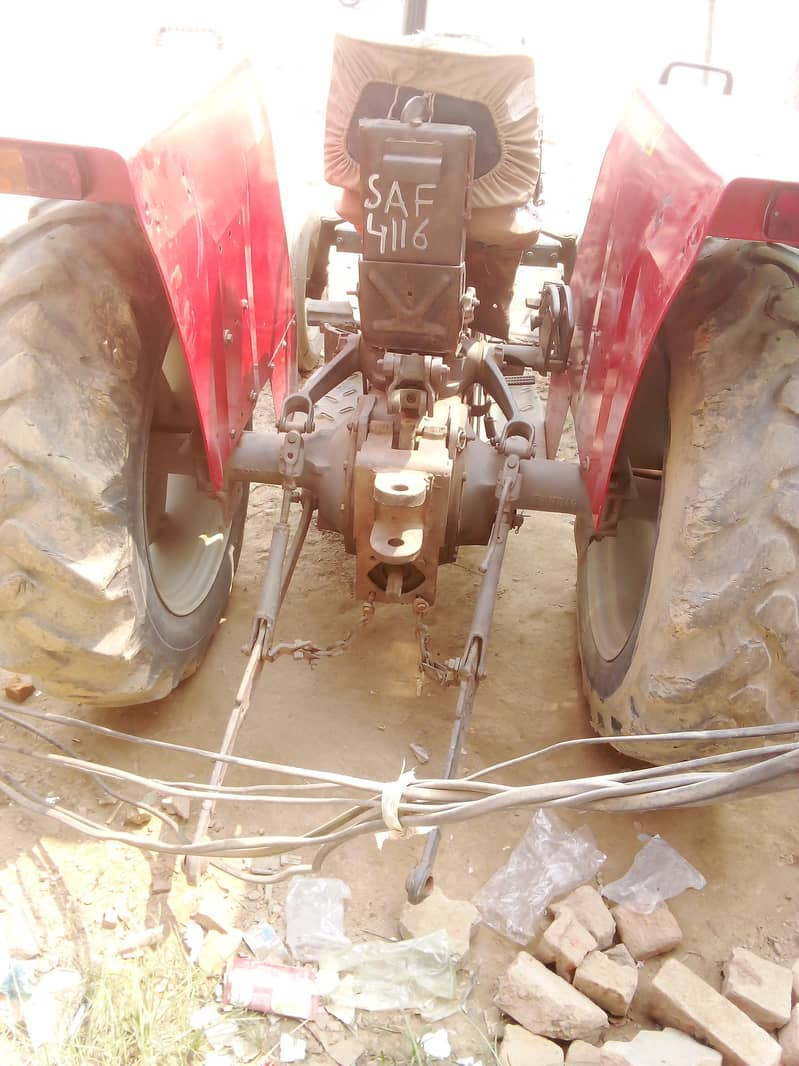 MF 240 2002 4