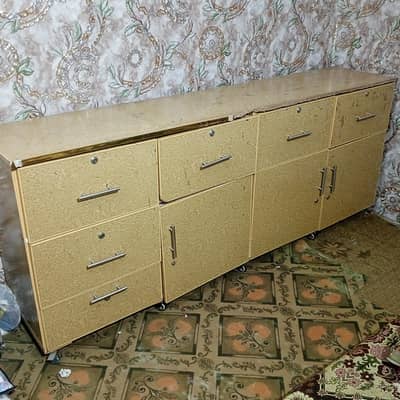 condition 10 by 09 wheel storage cabinets