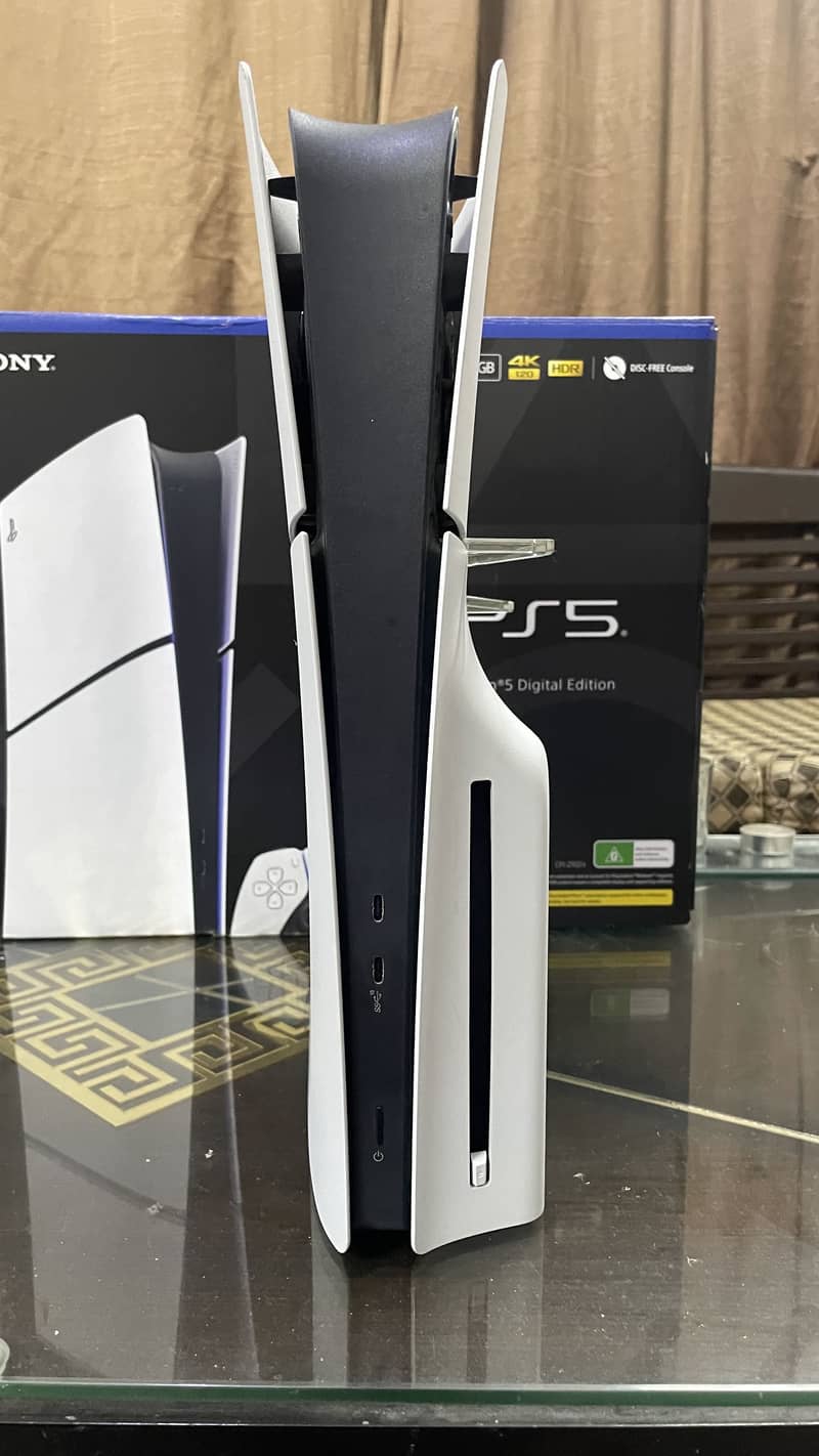 Playstation 5 Hardly 10 Days Used 1