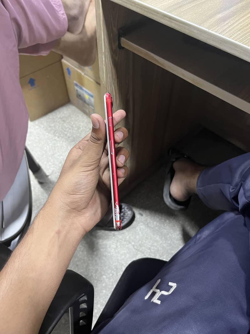 Apple iPhone 7 Plus 2