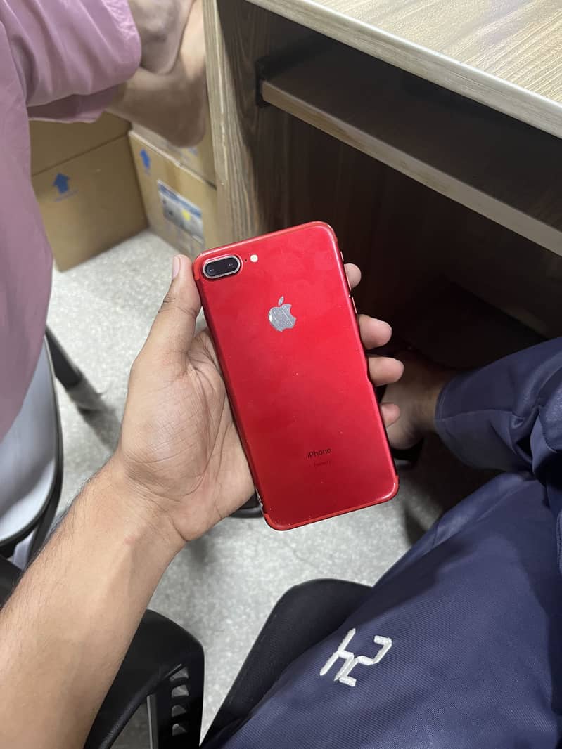 Apple iPhone 7 Plus 4