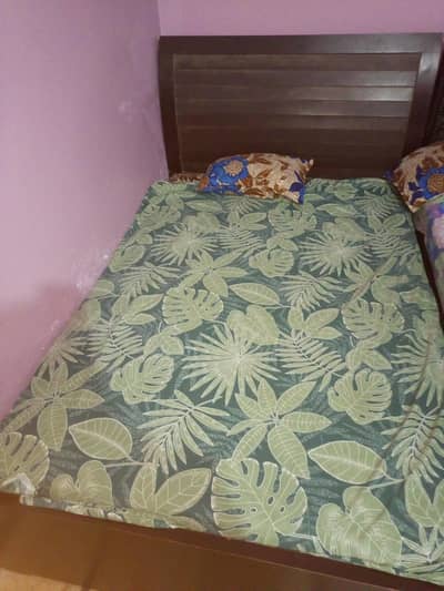 Elegant Wooden Single Bed with Mattress for Sale