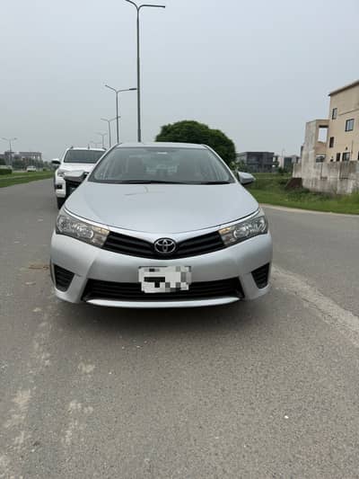 toyota Gli auto 2017 model low milage