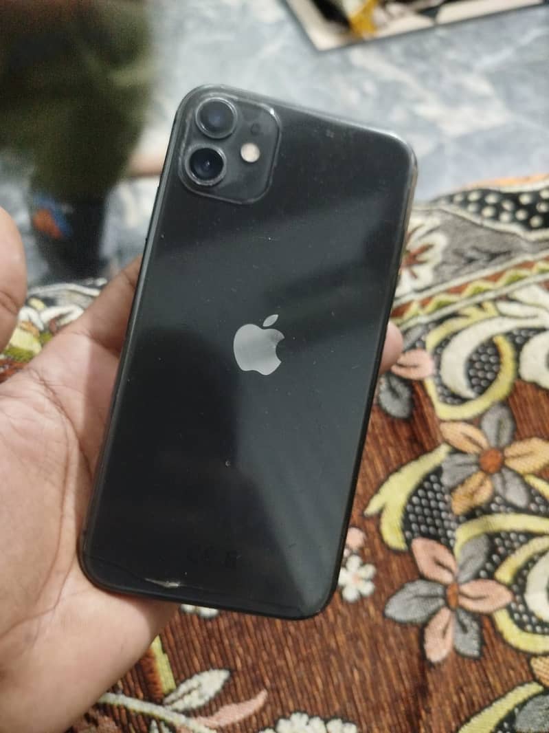 Apple iPhone 11 4